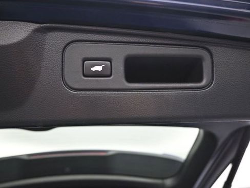 Used 2023 Honda Passport EX-L image 37