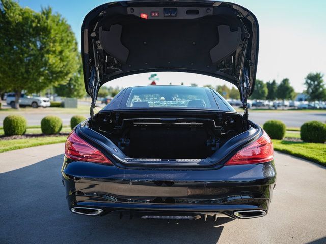 Used 2017 Mercedes-Benz SL 550 image 29