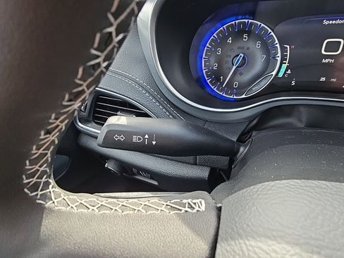 New 2026 Chrysler Pacifica Limited w/ S Appearance Package image 23