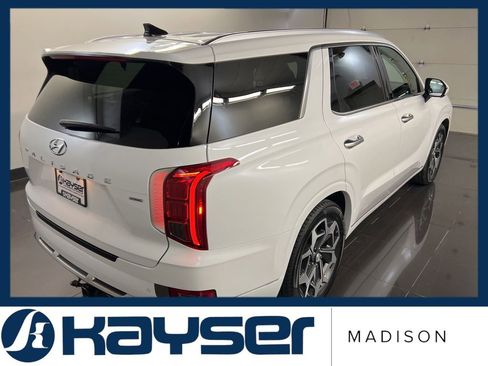 Used 2022 Hyundai Palisade Calligraphy image 6