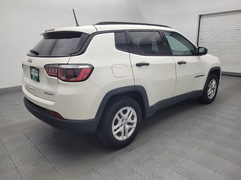 Used 2018 Jeep Compass Sport w/ Cold Weather Group FWD image 10