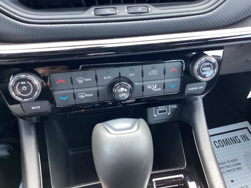 New 2026 Jeep Compass Limited image 15