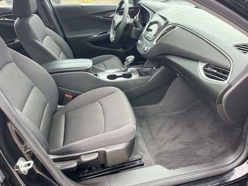 Used 2024 Chevrolet Malibu LT FWD image 11