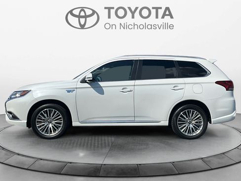 Used 2022 Mitsubishi Outlander SEL AWD/4WD image 2