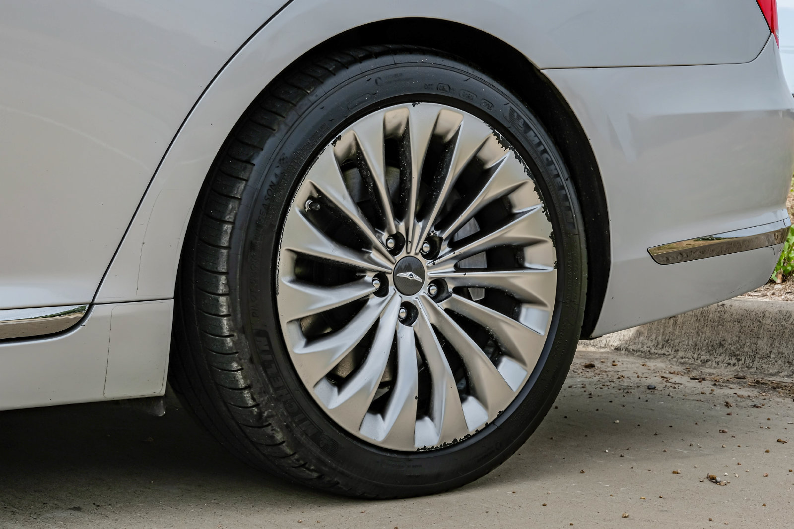 Used 2019 Genesis G90 5.0 Ultimate RWD image 65