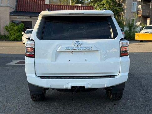 Used 2020 Toyota 4Runner SR5 Premium image 10