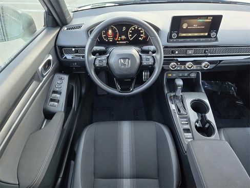 Used 2025 Honda Civic Sport image 12