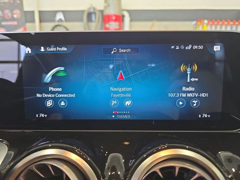 Used 2021 Mercedes-Benz GLB 250 image 24