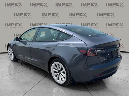Used 2022 Tesla Model 3 RWD image 2