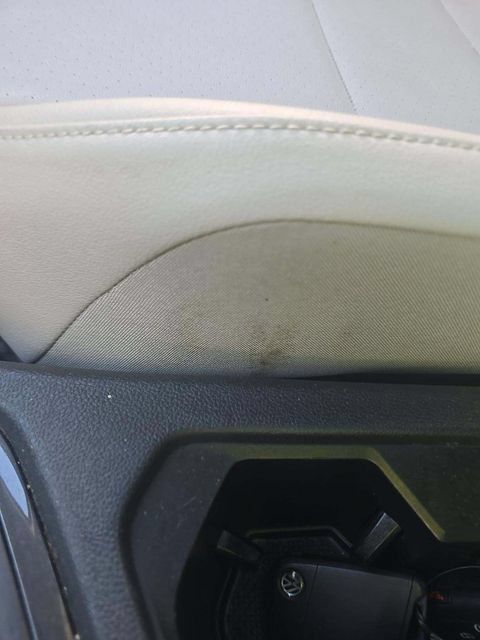 Used 2018 Volkswagen Tiguan SEL AWD/4WD image 11