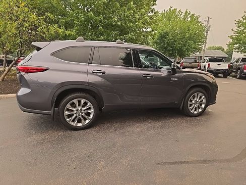 Used 2021 Toyota Highlander Limited AWD/4WD image 8