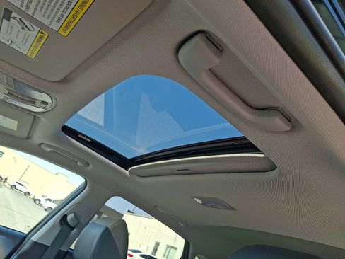 Certified 2022 Hyundai Kona Limited image 15