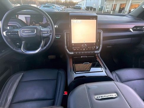 Used 2025 GMC Yukon Denali image 7