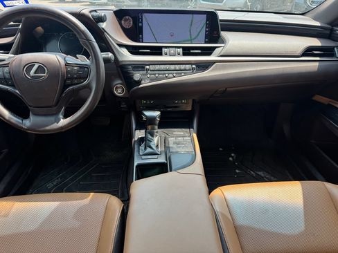 Used 2019 Lexus ES 350 w/ Premium Package FWD image 10