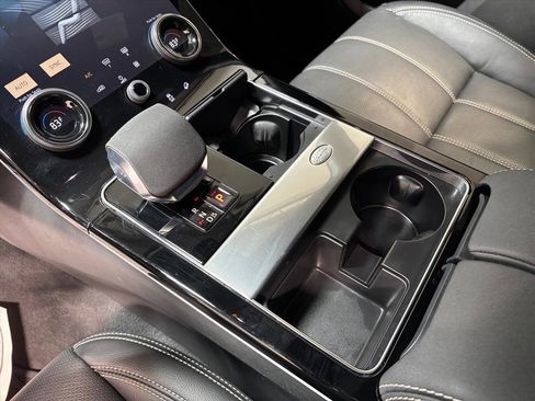 Used 2023 Land Rover Range Rover Velar R-Dynamic S image 13
