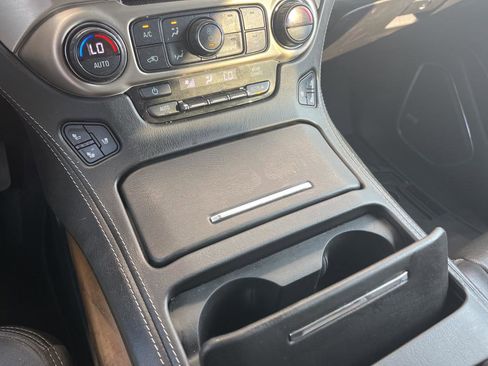 Used 2020 GMC Yukon XL Denali image 13