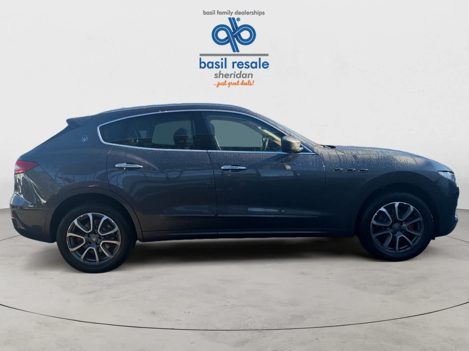 Used 2017 Maserati Levante w/ Luxury Package AWD/4WD image 9