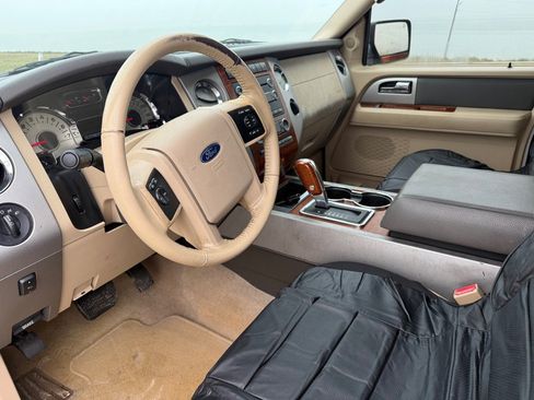 Used 2010 Ford Expedition Eddie Bauer image 9
