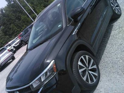Used 2024 Volkswagen Taos SE