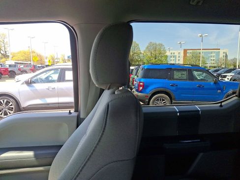 Used 2015 Ford F150 XLT w/ Equipment Group 302A Luxury image 16