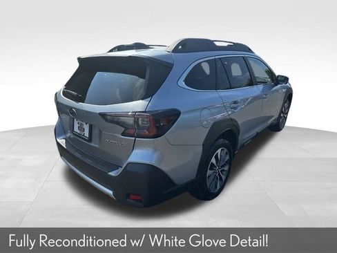 Used 2025 Subaru Outback Limited AWD/4WD image 8