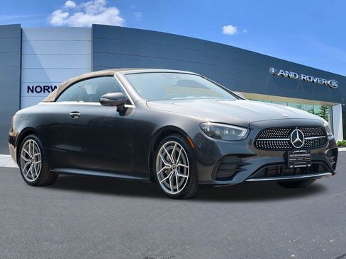 Used 2022 Mercedes-Benz E 450 4MATIC Cabriolet image 4