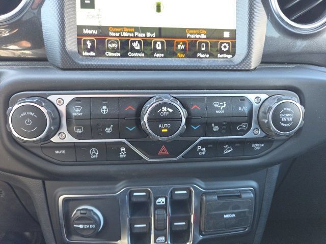 Used 2020 Jeep Wrangler Unlimited Sahara AWD/4WD image 33