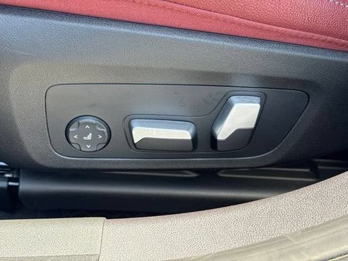 Used 2023 BMW 330i Sedan w/ M Sport Package RWD image 20