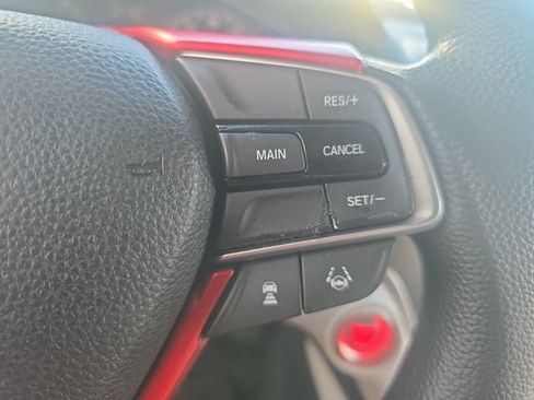 Used 2018 Honda Accord LX image 18