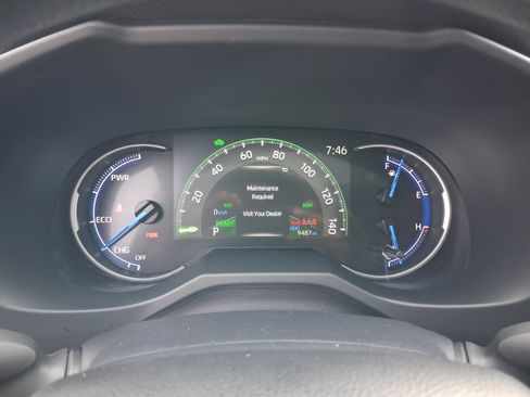 Used 2025 Toyota RAV4 XLE w/ Convenience Package AWD/4WD image 26