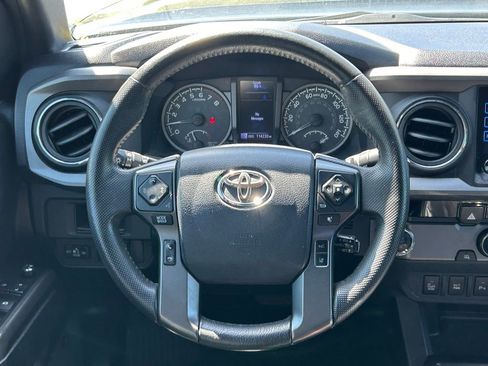 Used 2018 Toyota Tacoma TRD Sport w/ TRD Premium Sport Package image 38