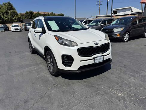 Used 2017 Kia Sportage EX w/ EX Premium Package FWD image 9