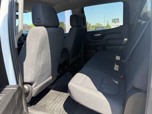 Used 2020 Chevrolet Silverado 1500 Custom Trail Boss w/ Custom Convenience Package AWD/4WD image 11