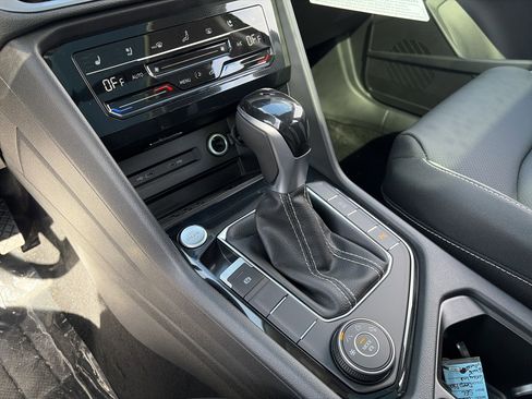 New 2026 Volkswagen Taos SEL AWD/4WD image 26