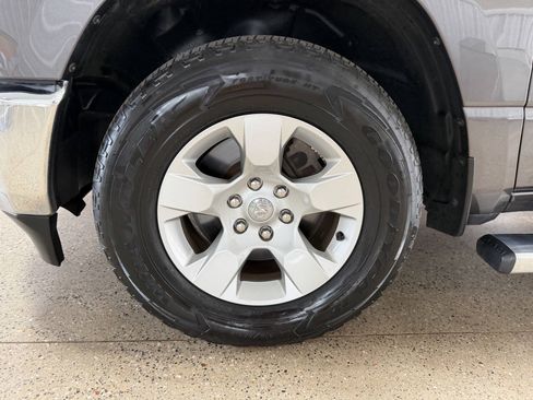 Used 2023 RAM 1500 Big Horn AWD/4WD image 9