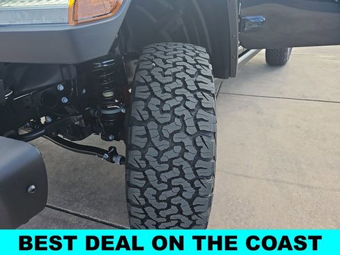 New 2026 Jeep Wrangler Unlimited Rubicon w/ Steel Bumper Group image 33