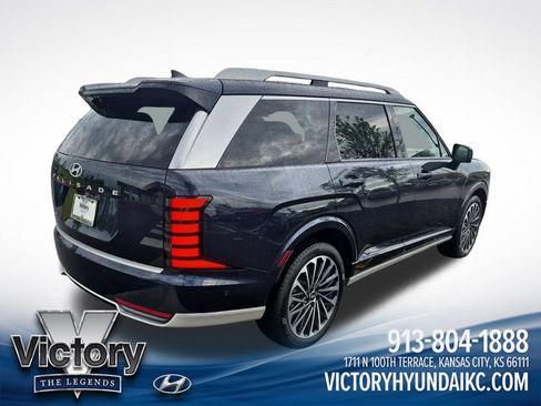 Used 2026 Hyundai Palisade Calligraphy FWD image 5