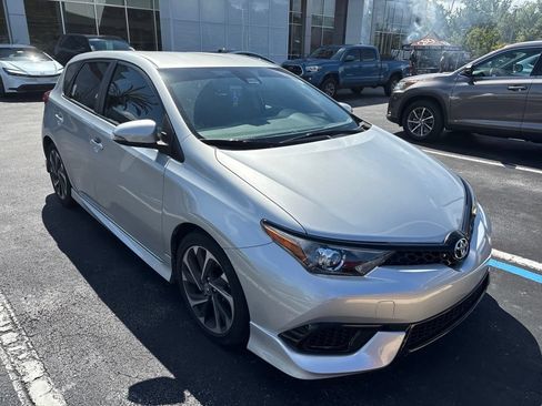 Certified 2018 Toyota Corolla iM FWD image 1