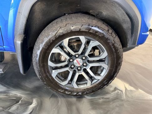 Used 2023 GMC Canyon AT4 w/ AT4 Premium Package AWD/4WD image 23