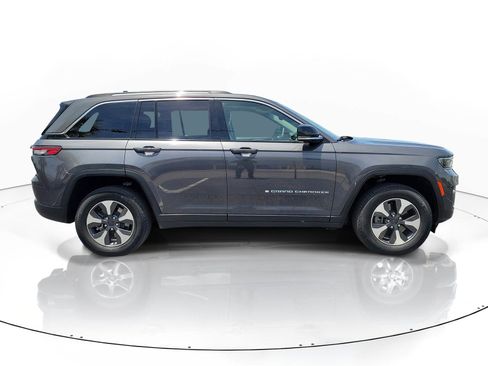 Used 2022 Jeep Grand Cherokee Limited 4xe AWD/4WD image 4