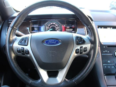 Used 2016 Ford Taurus Limited image 23