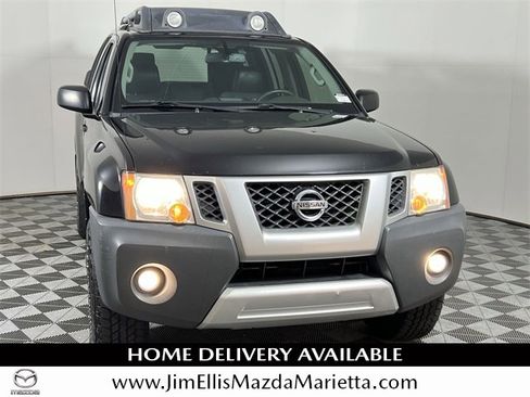 Used 2015 Nissan Xterra PRO-4X w/ Pro-4x Leather Package image 3