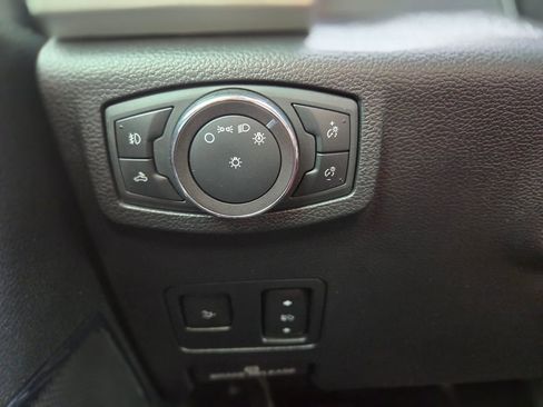 Used 2019 Ford F350 Lariat w/ Lariat Ultimate Package image 27