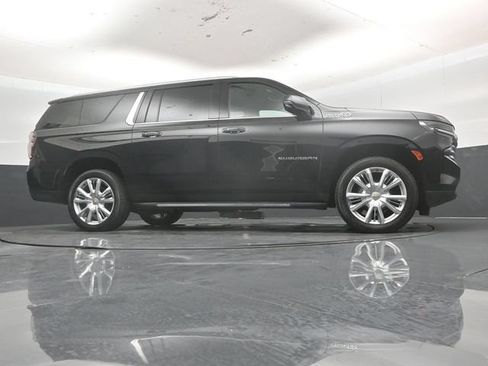 Used 2024 Chevrolet Suburban High Country AWD/4WD image 53