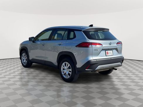 Used 2023 Toyota Corolla Cross L AWD/4WD image 5