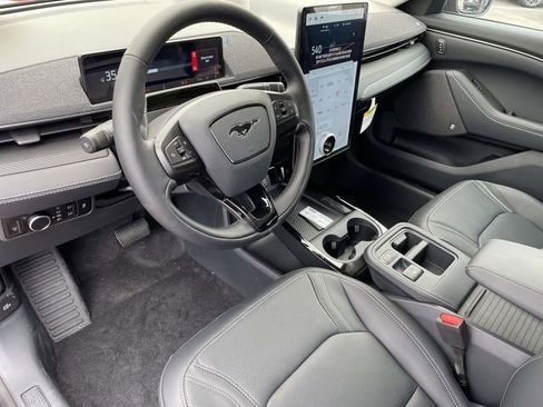 New 2025 Ford Mustang Mach-E Premium image 9