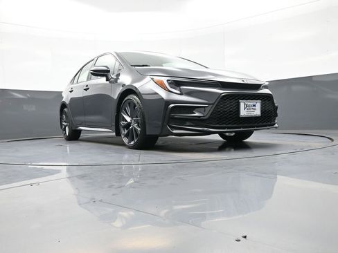 Certified 2024 Toyota Corolla SE FWD image 27