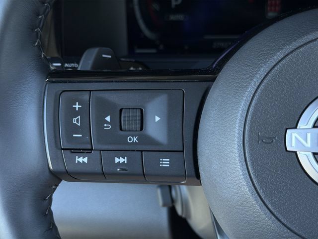 Used 2024 Nissan Pathfinder Platinum w/ Cargo Package AWD/4WD image 31