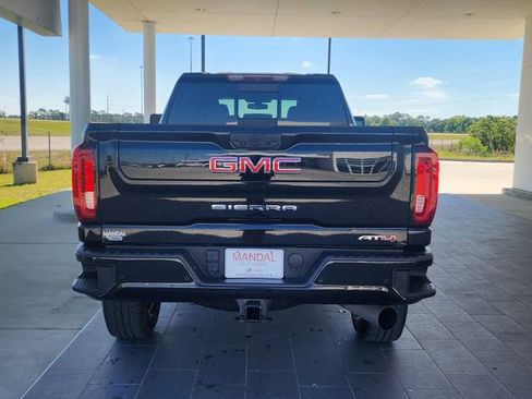 Used 2023 GMC Sierra 3500 AT4 w/ AT4 Preferred Package AWD/4WD image 6