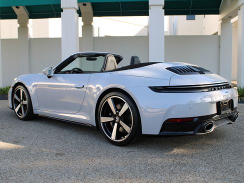 New 2026 Porsche 911 Carrera 4S image 3